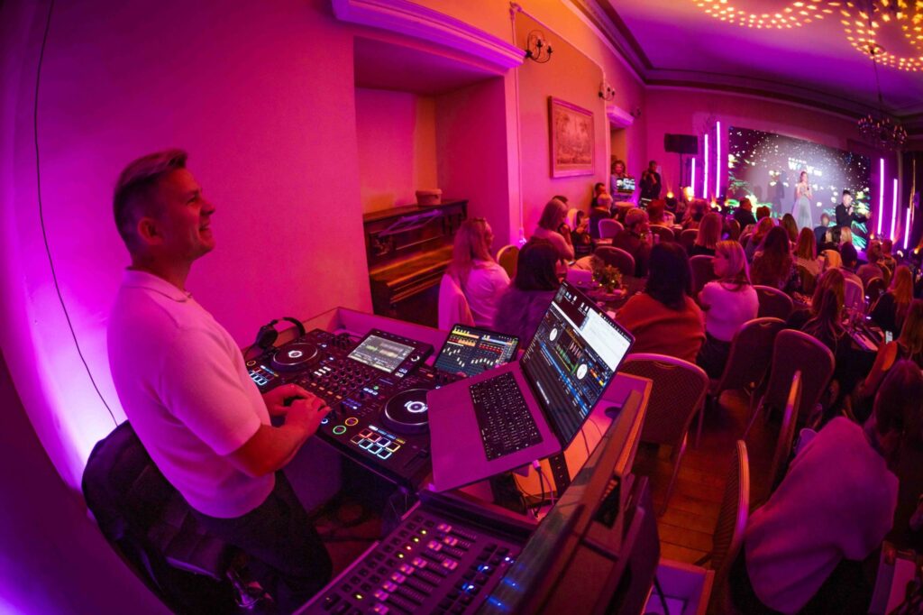 DJ ir konferencijos techninis aptarnavimas